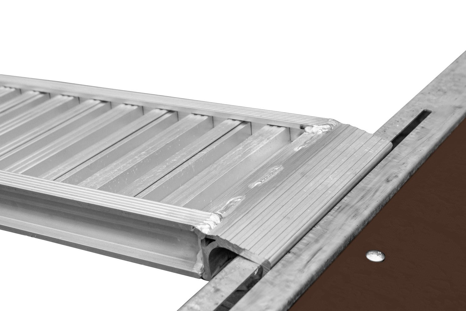 Ramps - Aluminium 1.3mtr long with locating lip (Pair)